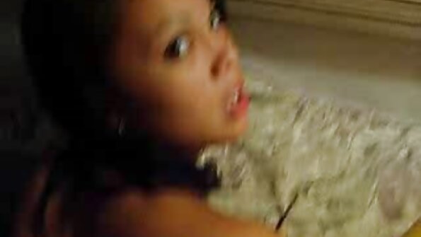 La bella Tina Kay e il tenero ragazzo xxx nonne porche Johnny Pag fanno sesso piacevole