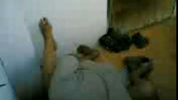 La porno gratis donne vecchie deliziosa MILF bionda Holly Marie Bryn cavalca un grosso dong