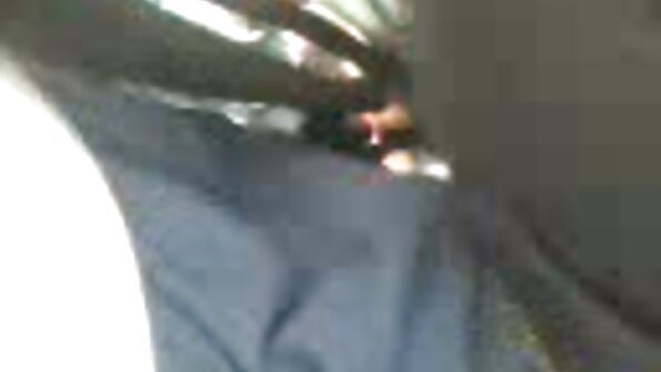 Alla ragazza con i capelli rossi video porno di vecchie piace studiare quando c'è un pene duro