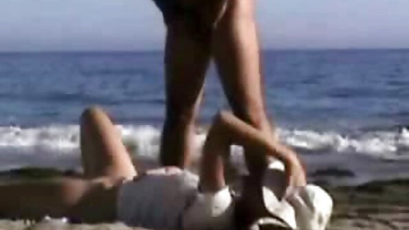 Natasha Starr allarga le gambe per il video amatoriali nonne suo autista personale Dean Van Damme