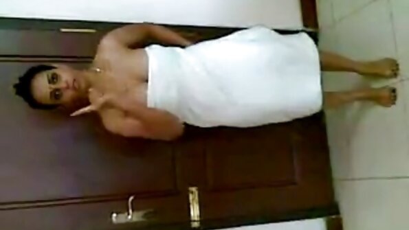 Pulcino lesbica scopata con pugno si fa leccare video porno vecchie giovani il clitoride palpitante