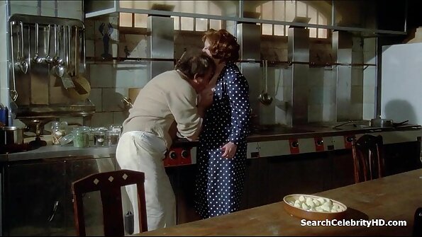 Il vecchio fortunato si gode film porno nonne italiane il sesso fantastico con la partner esotica Katana