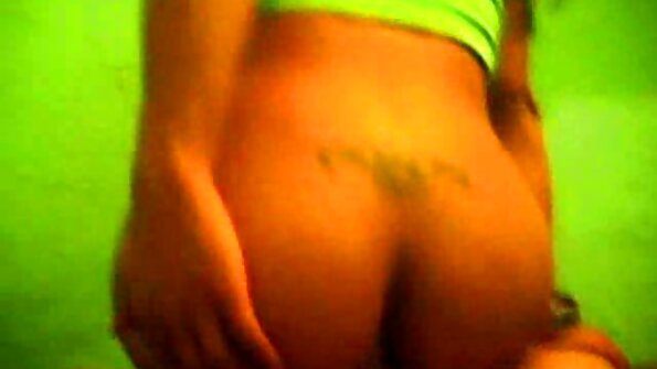 Lesbiche lussuose si video porno anziane gratis divertono a letto