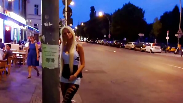 Una bella scopata interrazziale nonne italiane video porno con Lily Labeau e un uomo di colore